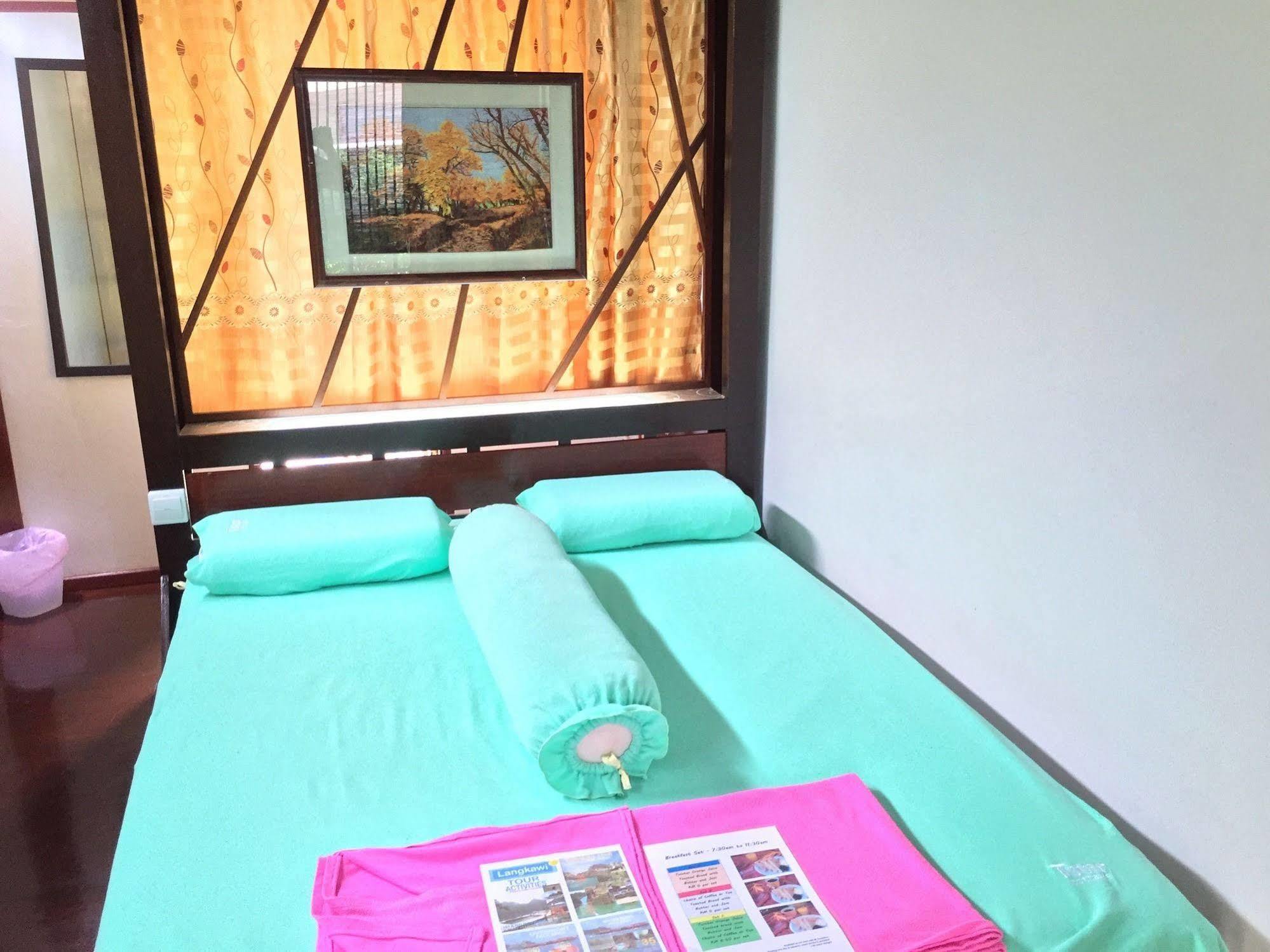 T Star Cottage Langkawi Pantai Cenang  Kültér fotó